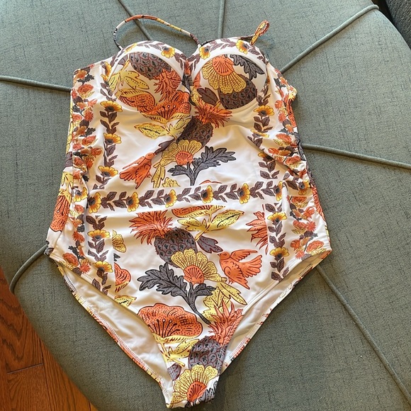 NWT boho print one piece bathing suit - Picture 4 of 4